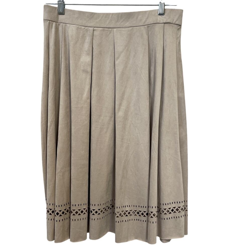 Coin 1804 Cut-Out Design at Hem Micro-Suede Knee Length Pleat Skirt Driftwood L